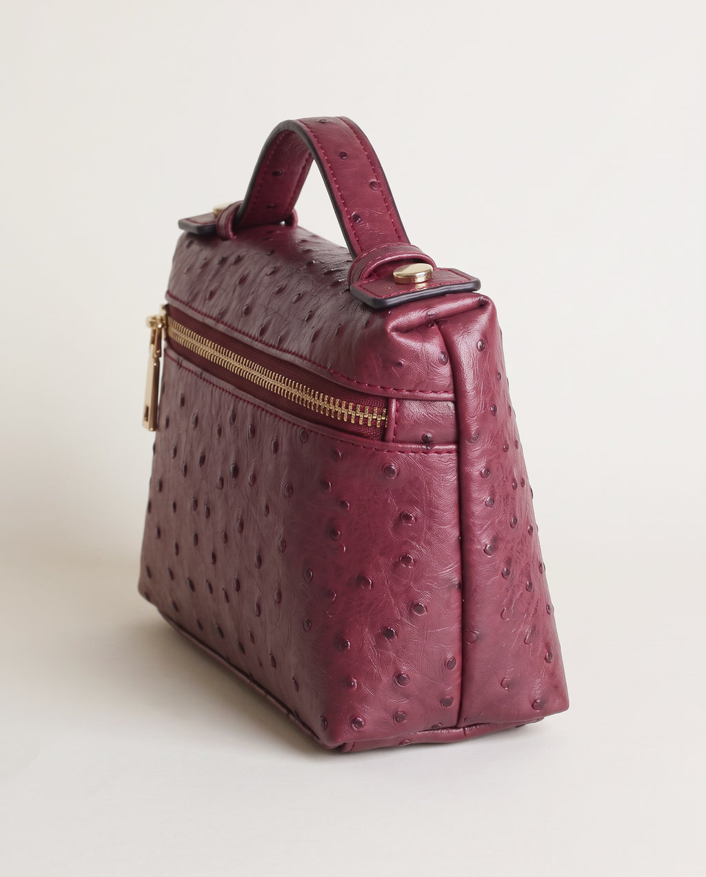 Side view of the Amalfi Pocket Bag