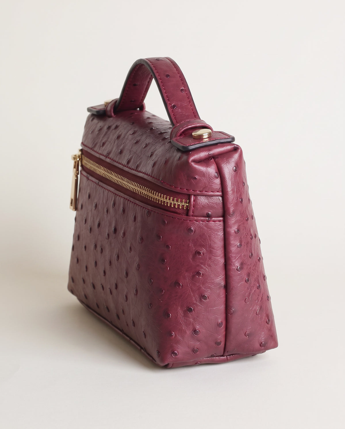 Side view of the Amalfi Pocket Bag