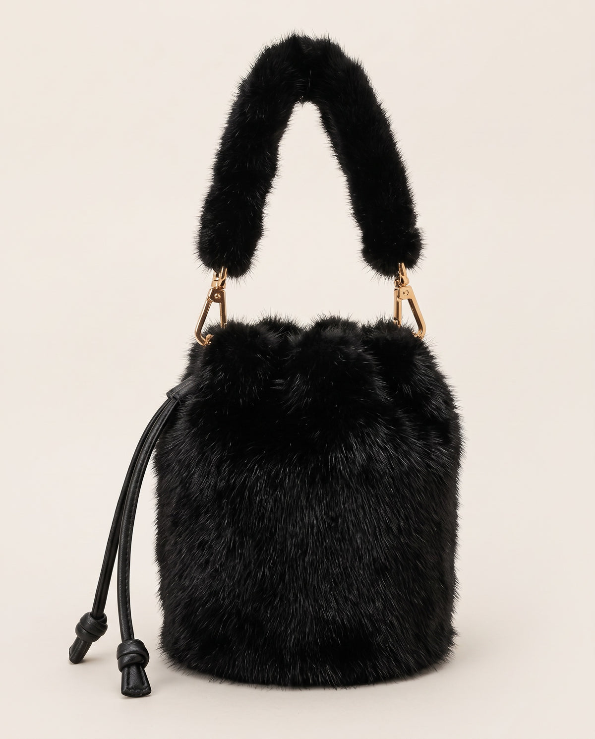 The Kitzbühel Bucket Bag