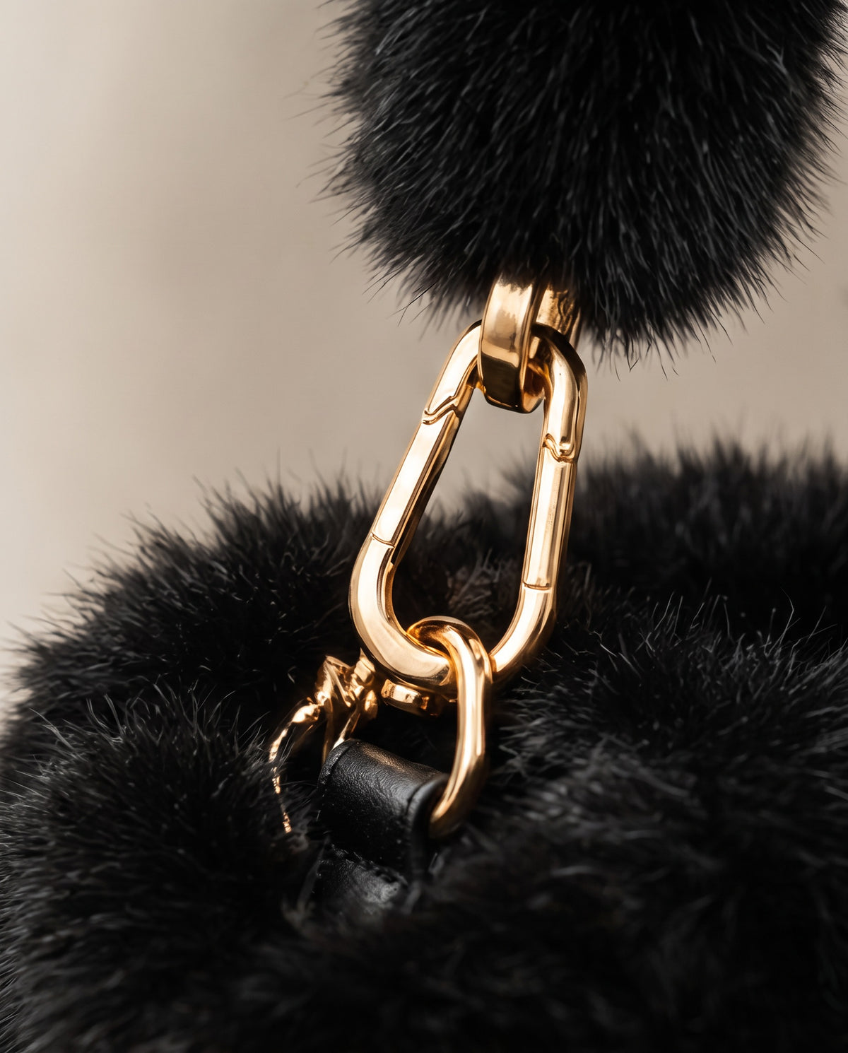The Kitzbühel Bucket Bag