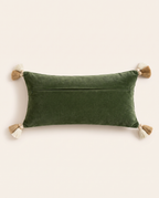 Back of the cushion with hidden zip